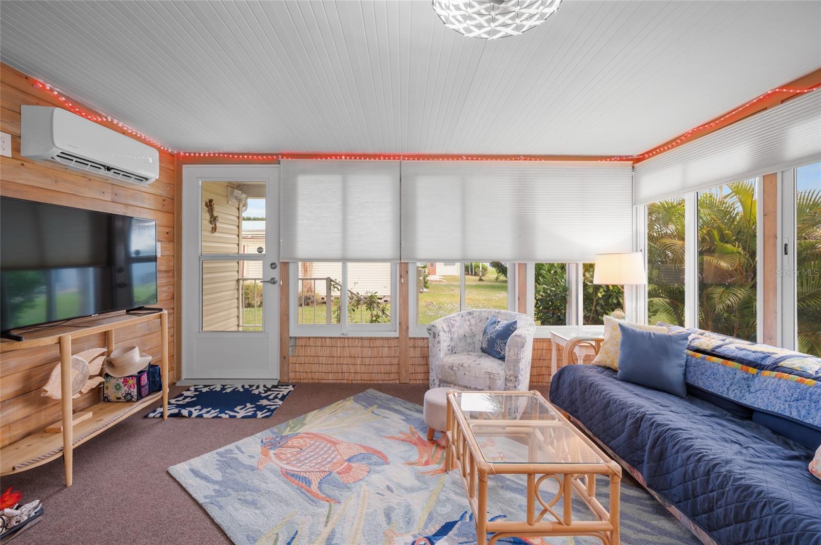 LEMON BAY ISLES PH 03 - Residential