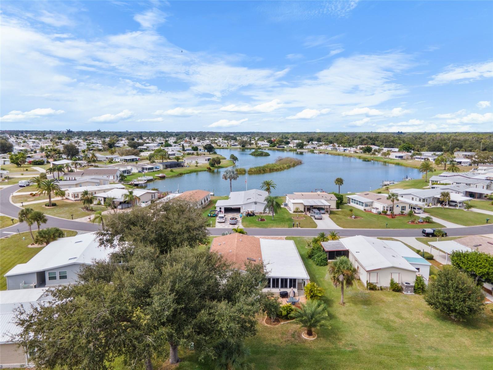 LEMON BAY ISLES PH 03 - Residential