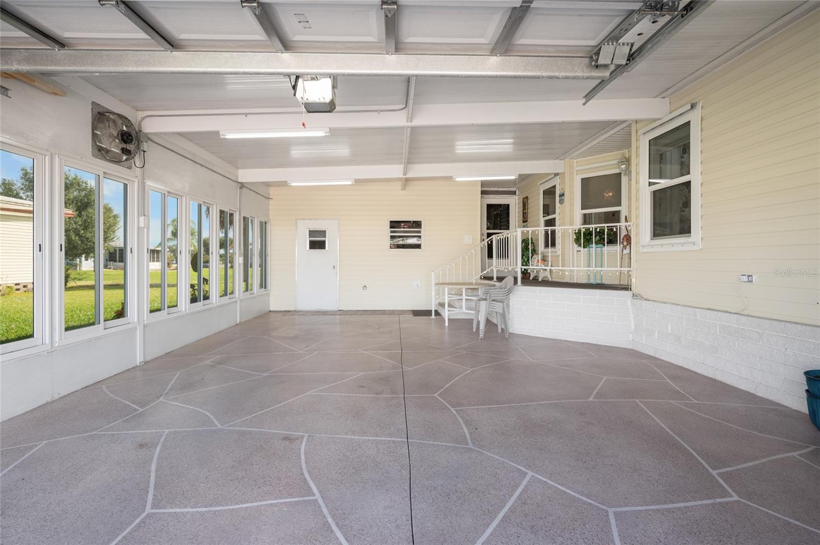 LEMON BAY ISLES PH 03 - Residential