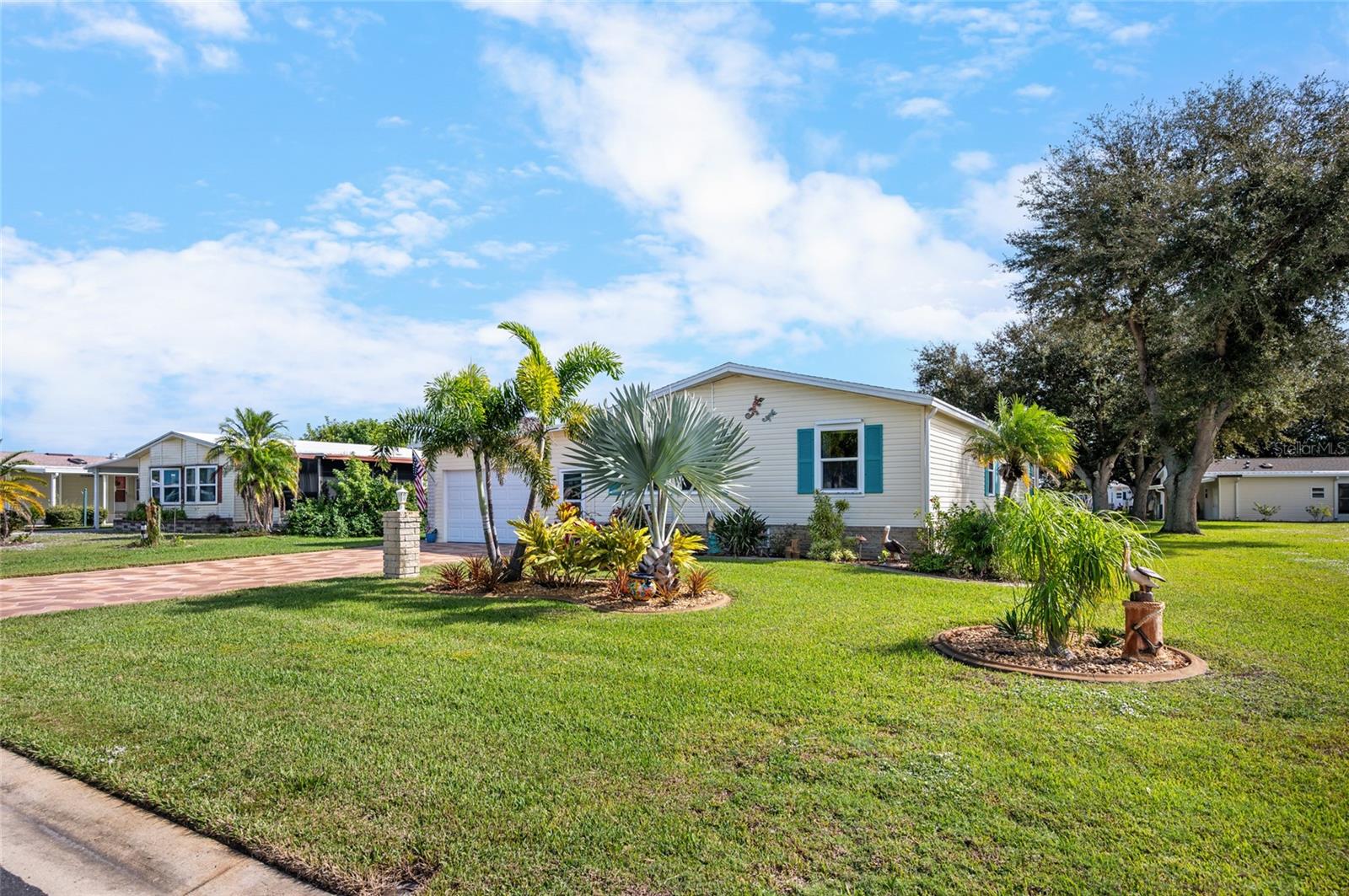 LEMON BAY ISLES PH 03 - Residential