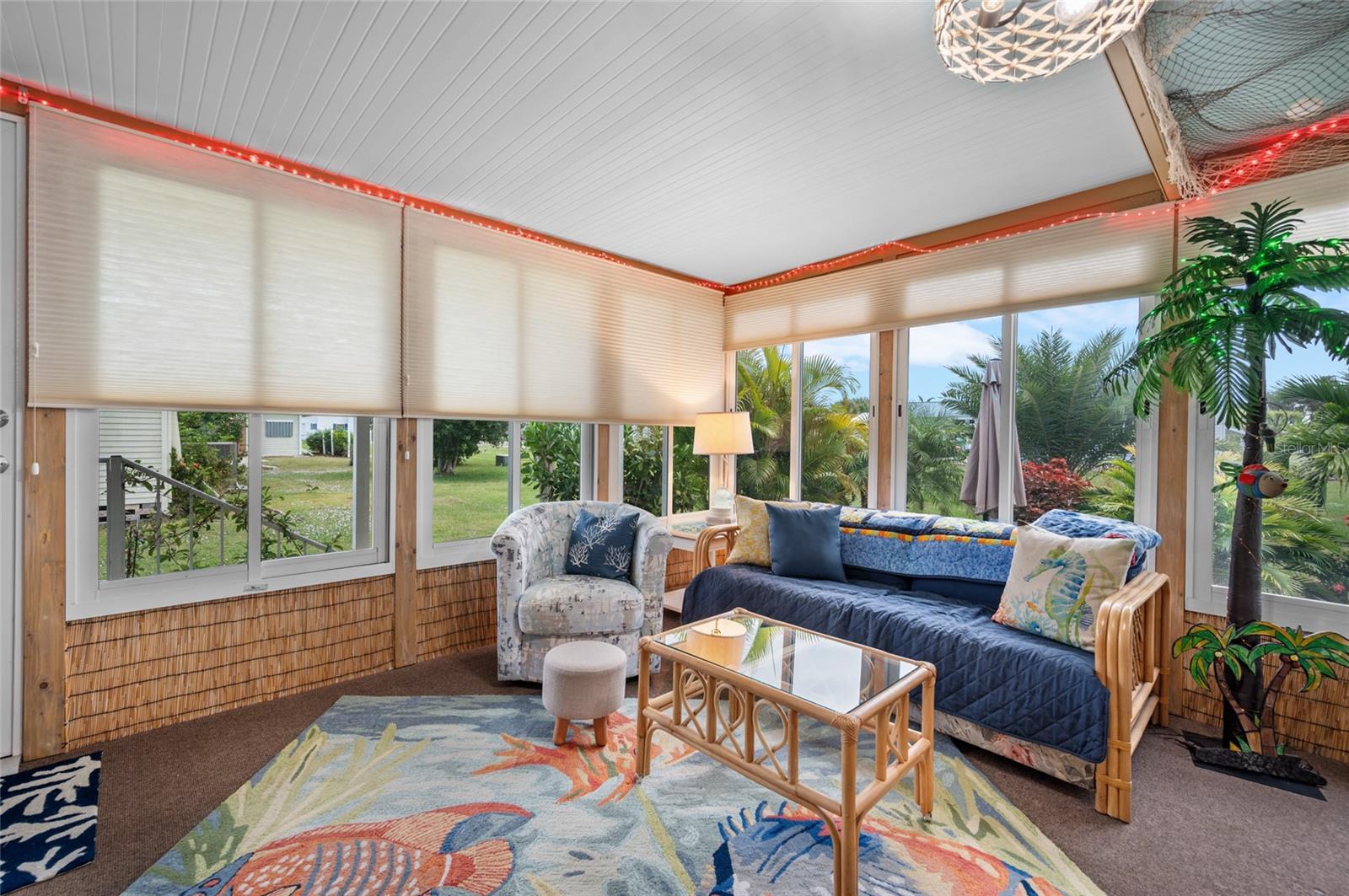 LEMON BAY ISLES PH 03 - Residential