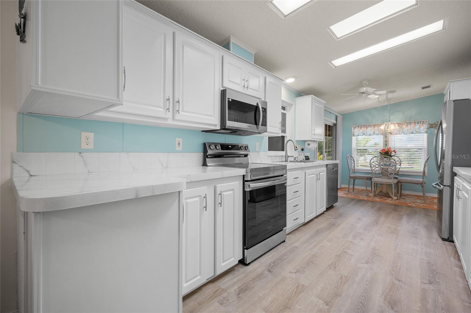 LEMON BAY ISLES PH 03 - Residential