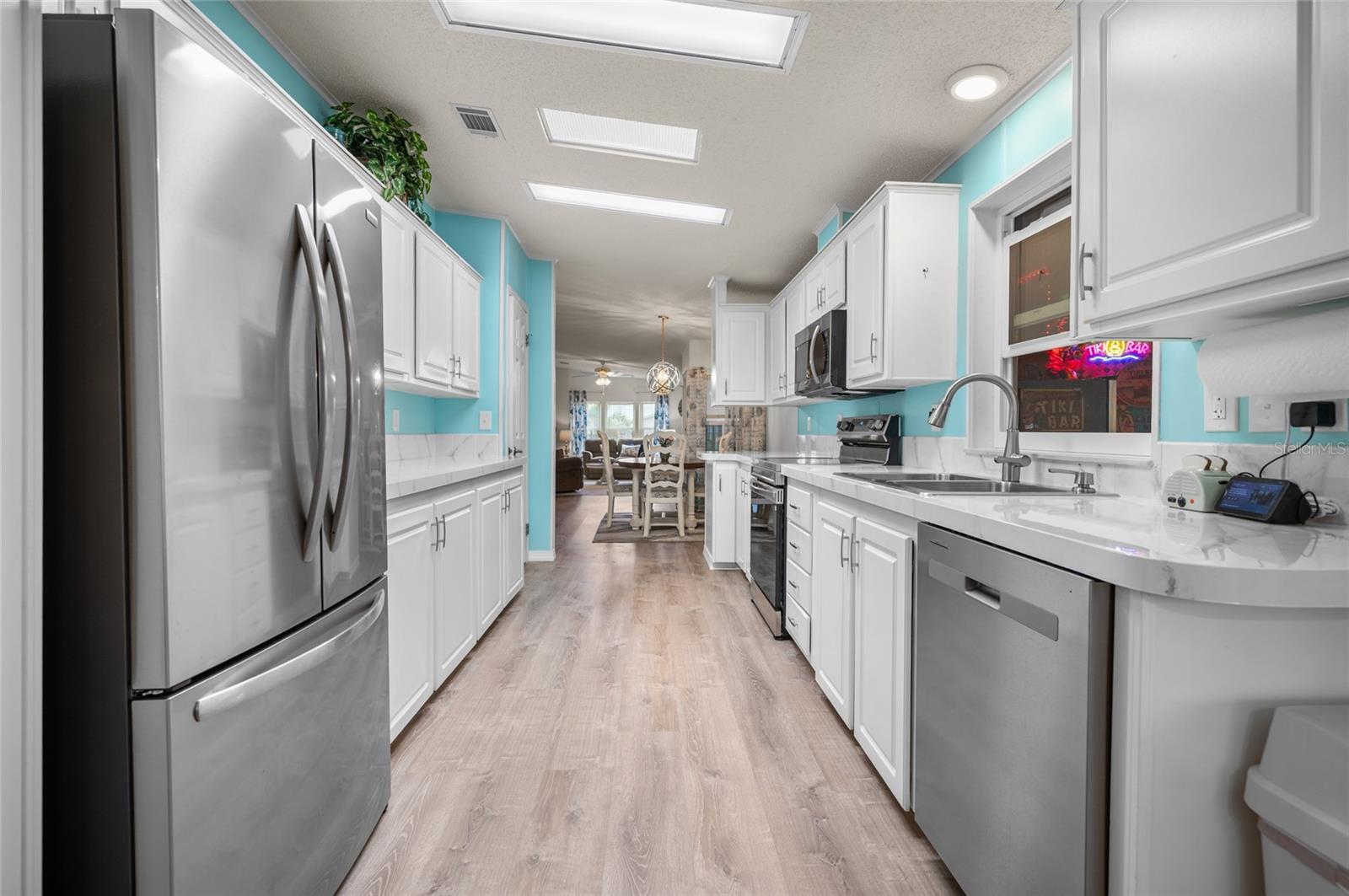 LEMON BAY ISLES PH 03 - Residential