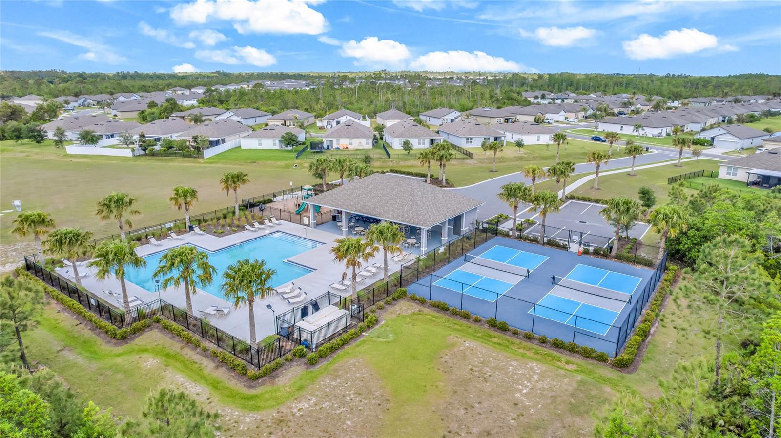 COASTAL WOODS UN B1 - Residential