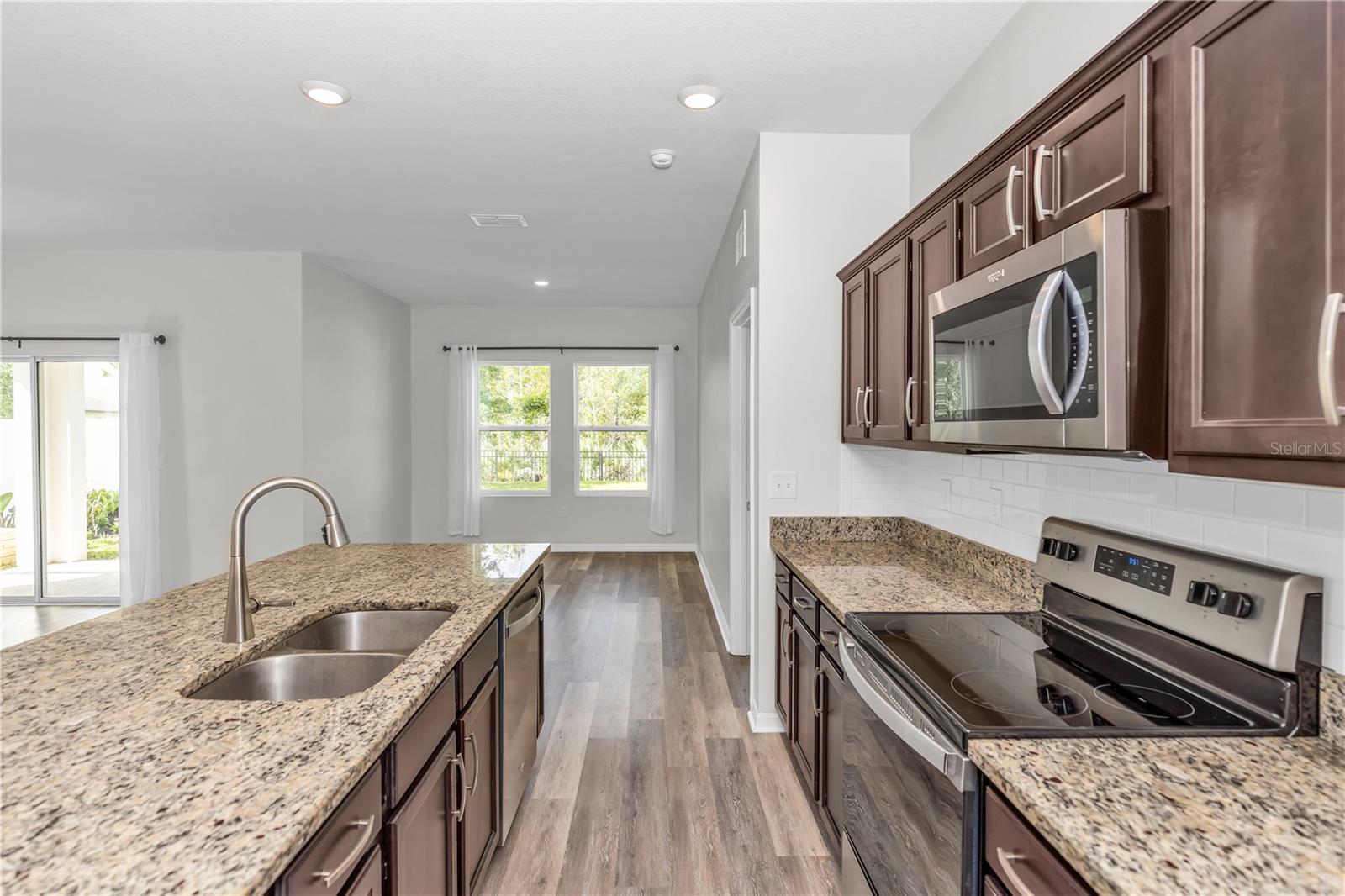 COASTAL WOODS UN B1 - Residential