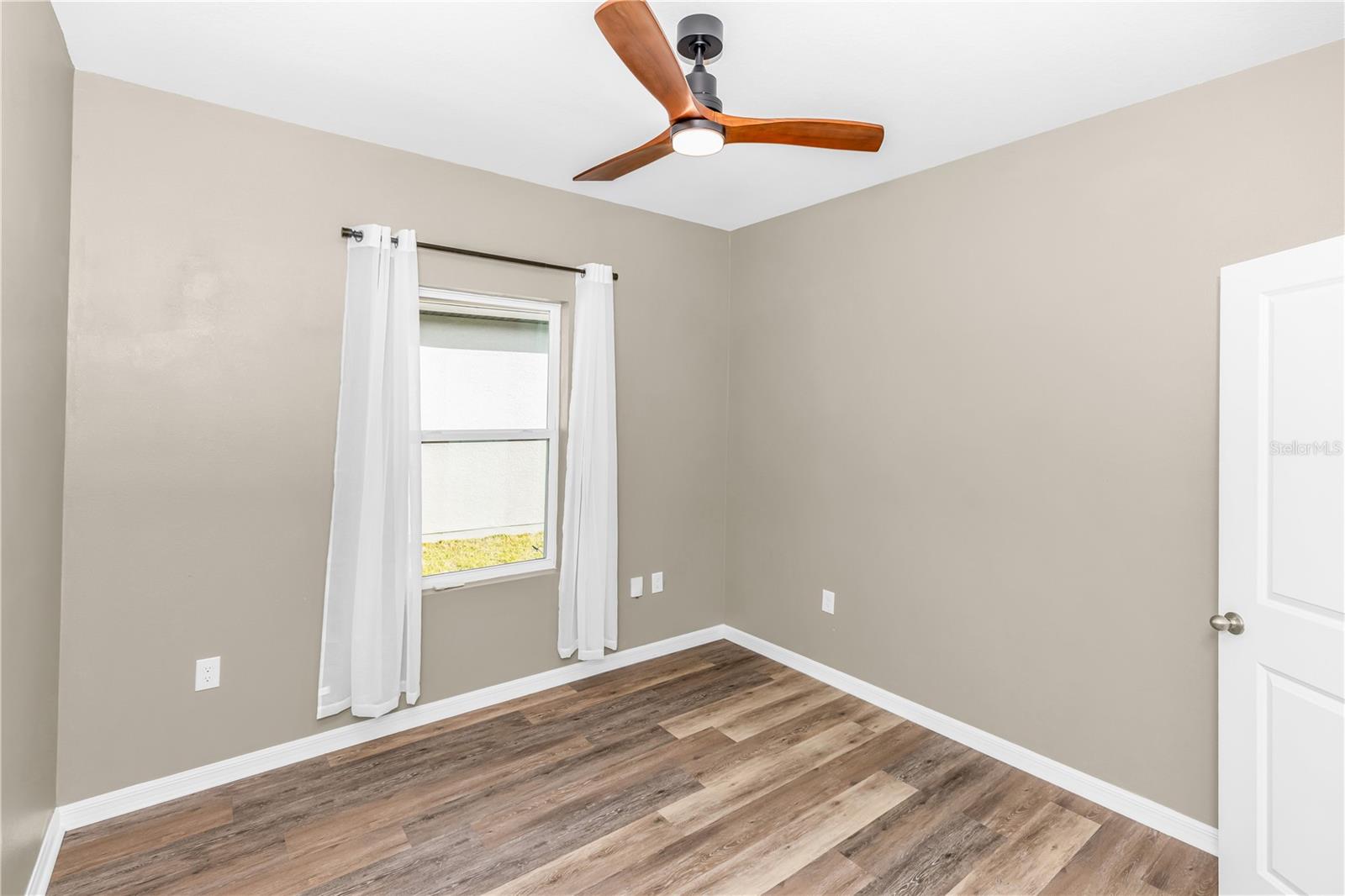 COASTAL WOODS UN B1 - Residential