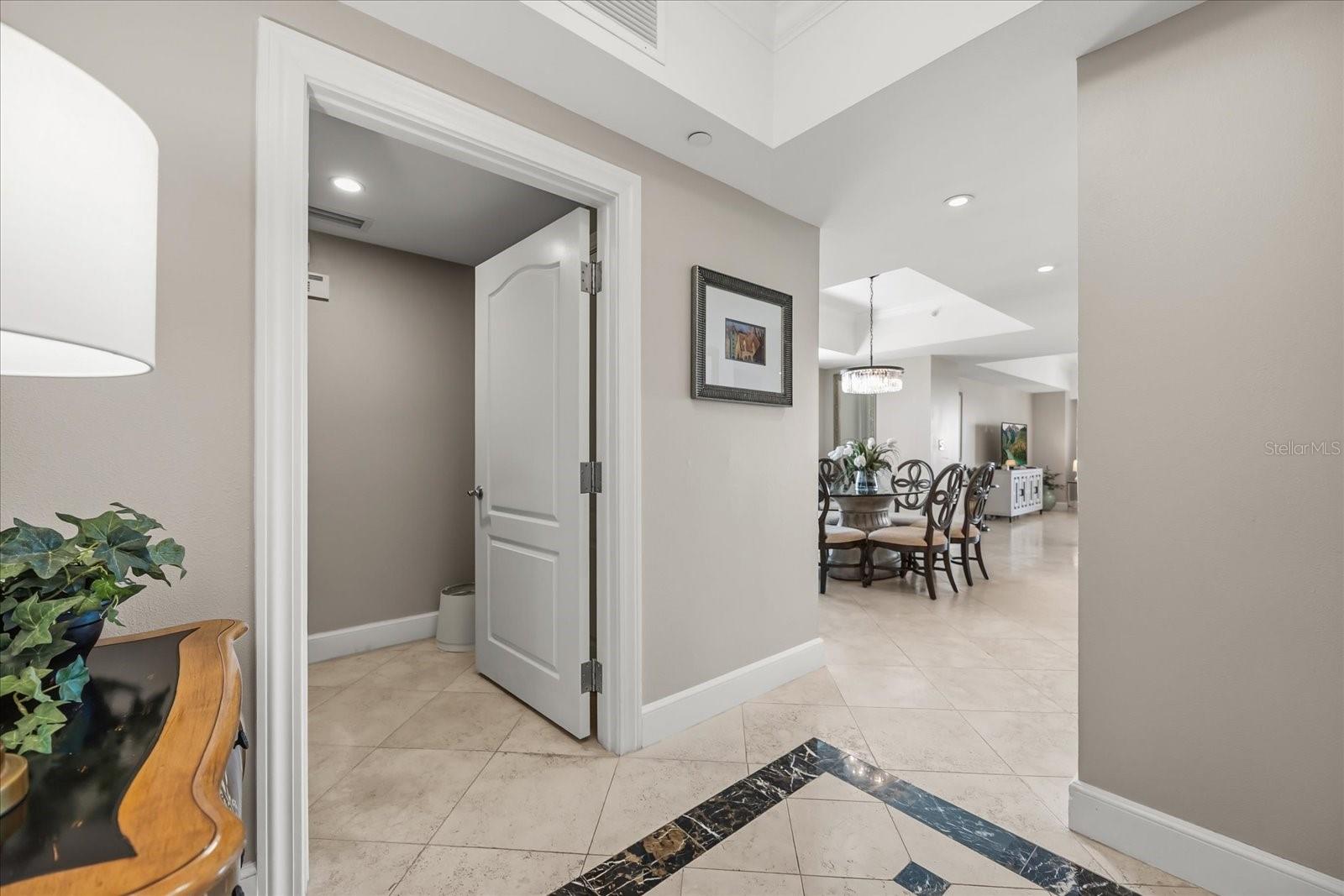 REUNION GRANDE CONDO - Residential