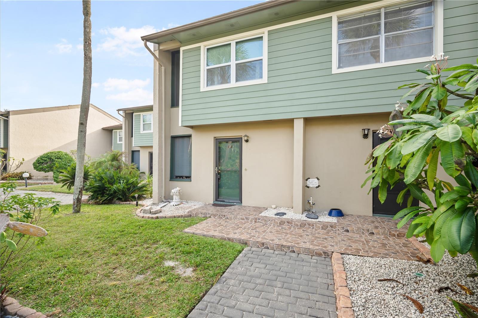 ANCHOR POINT - Residential Lease