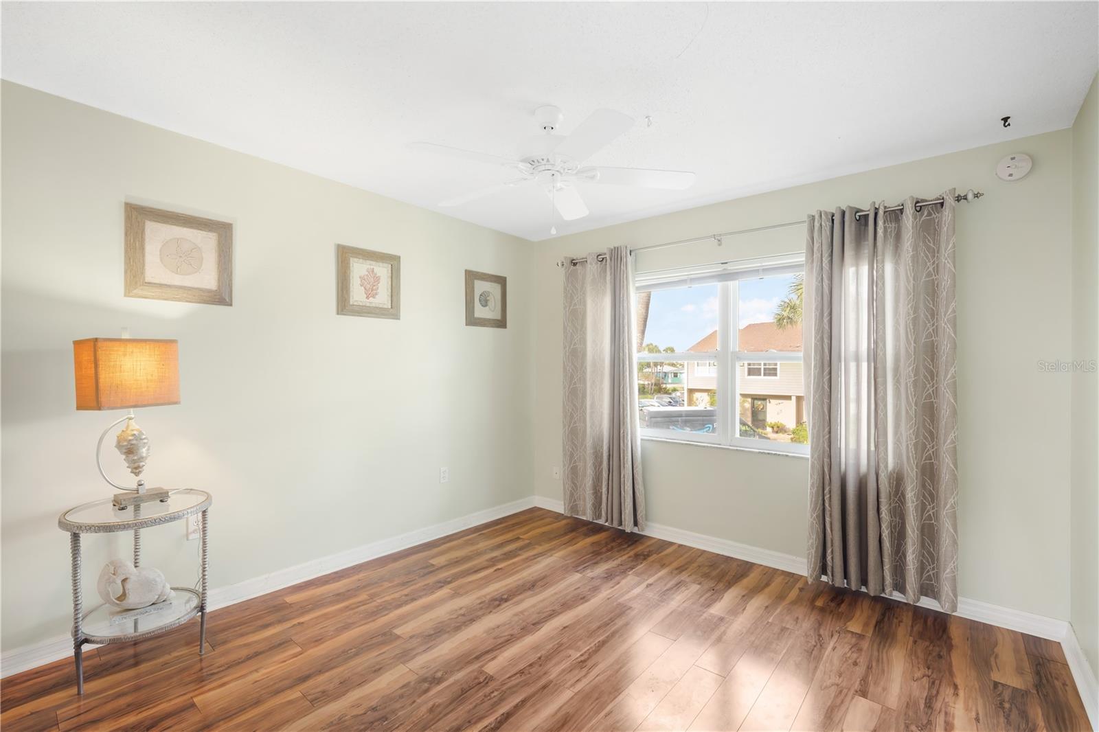 ANCHOR POINT - Residential Lease