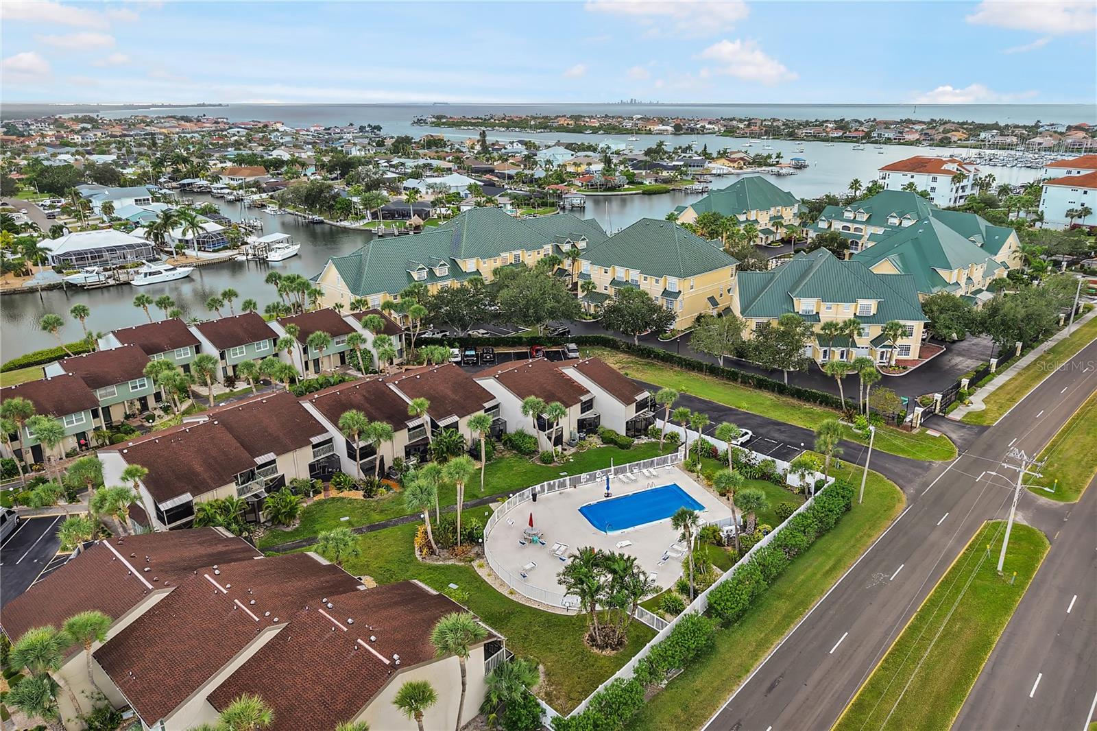ANCHOR POINT - Residential Lease