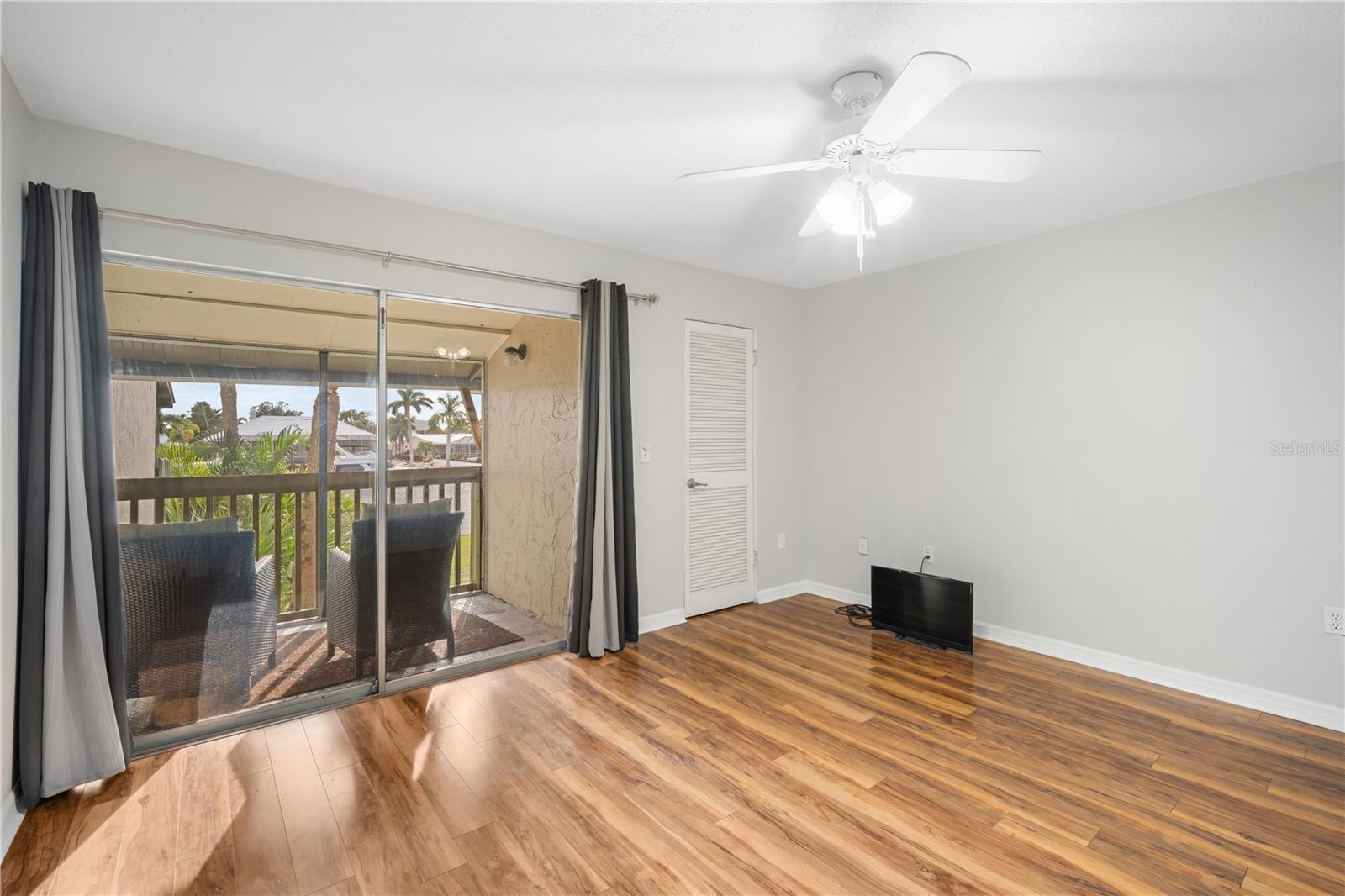 ANCHOR POINT - Residential Lease