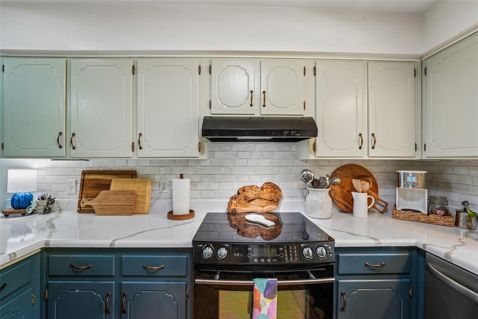 5212 NW 56TH COURT