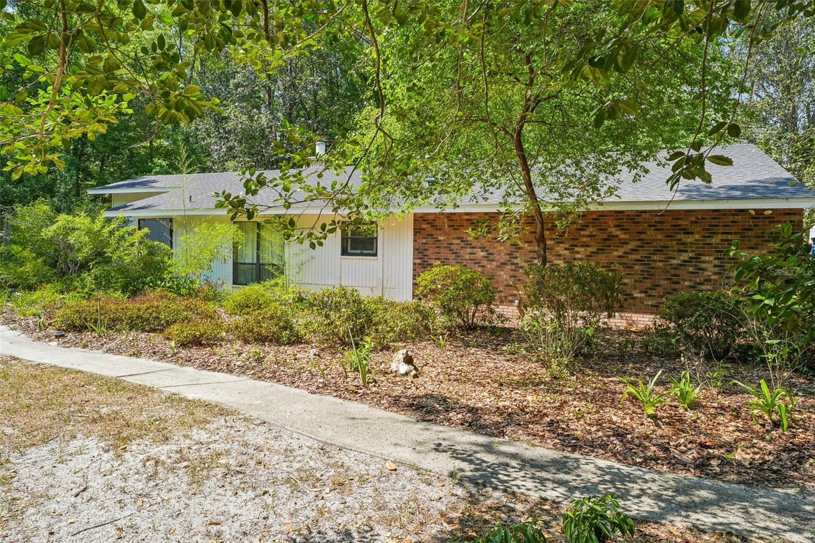 DEER RRUNS/D PH I - Residential