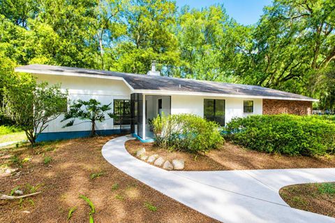 Photo of 5212 NW 56th Court, Gainesville, FL 32653 (MLS # G5111989)