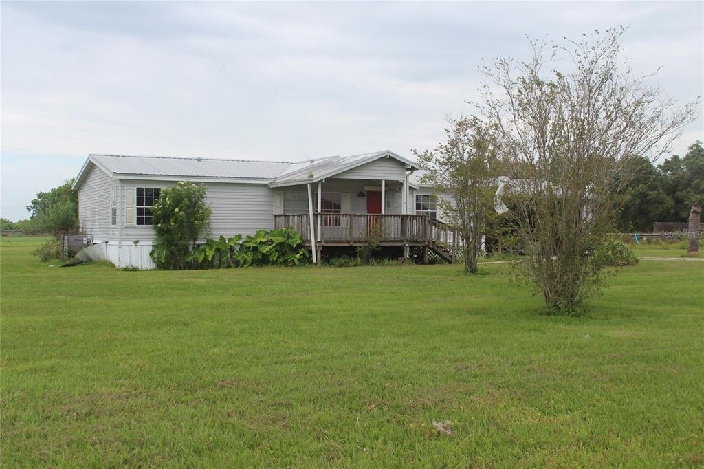 Photo of 12007 Old Lakeland Highway, Dade City, FL 33525 (MLS # TB8372037)