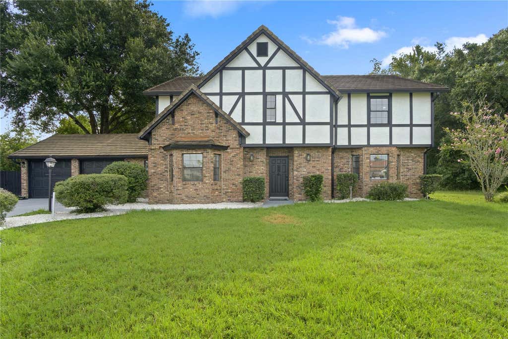 Photo of 2540 Albany Drive, Kissimmee, FL 34758 (MLS # O6417958)