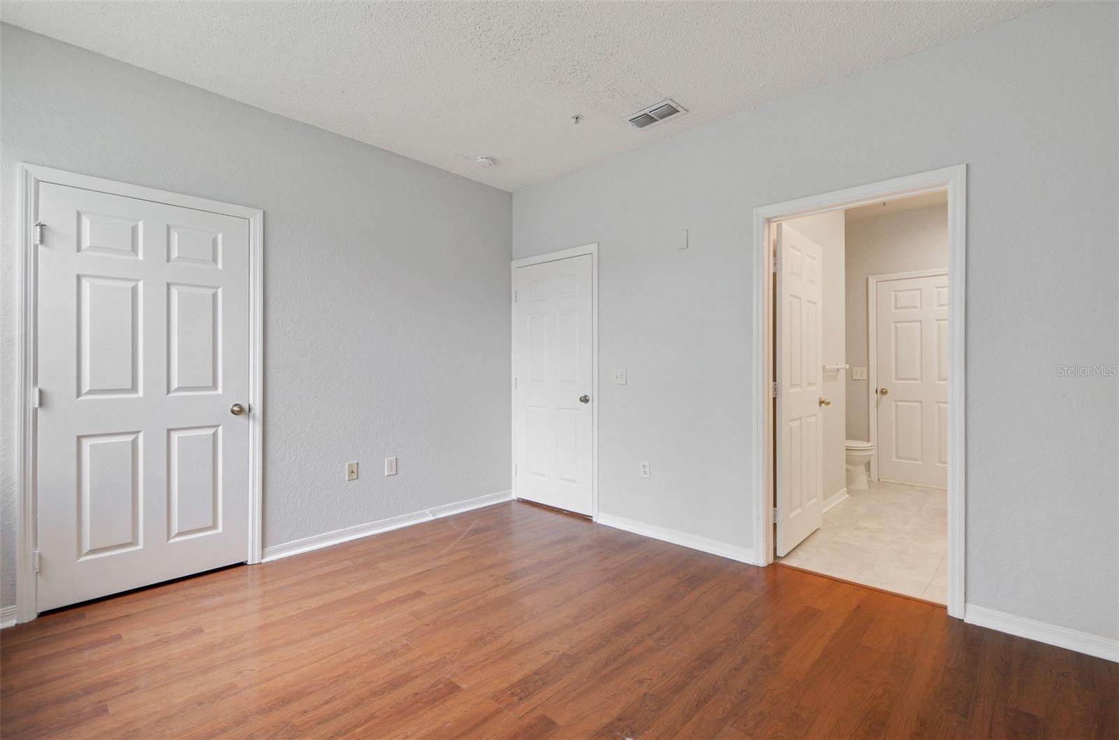 THE ENCLAVE AT RICHMOND PLACE - Residential Lease