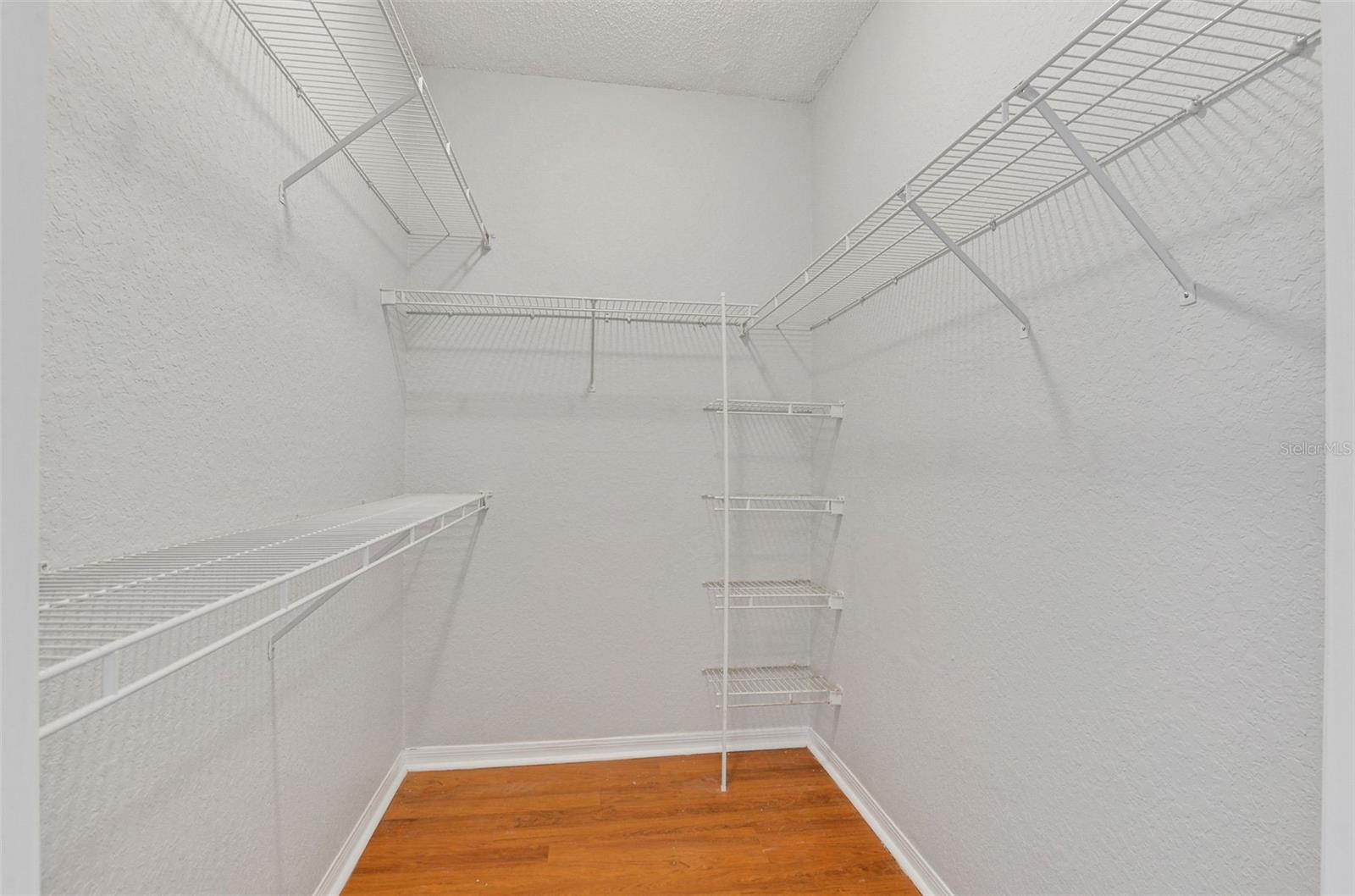 THE ENCLAVE AT RICHMOND PLACE - Residential Lease