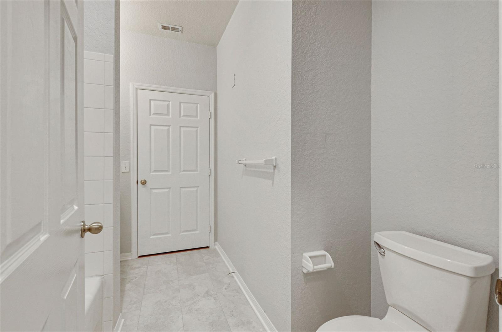 THE ENCLAVE AT RICHMOND PLACE - Residential Lease