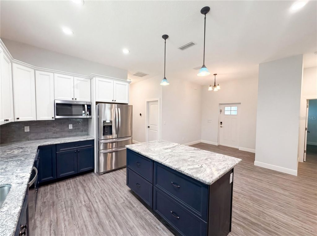 Photo of 2700 Westside Drive, Leesburg, FL 34748 (MLS # O6409123)