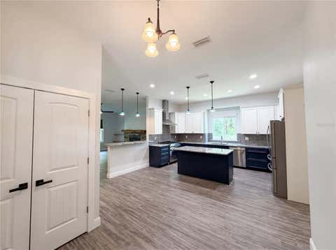 Tiny photo for 2700 Westside Drive, Leesburg, FL 34748 (MLS # O6409123)