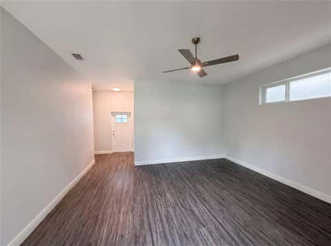 Tiny photo for 2700 Westside Drive, Leesburg, FL 34748 (MLS # O6409123)