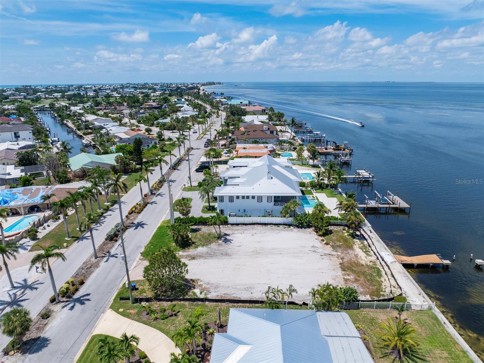 659 KEY ROYALE DRIVE