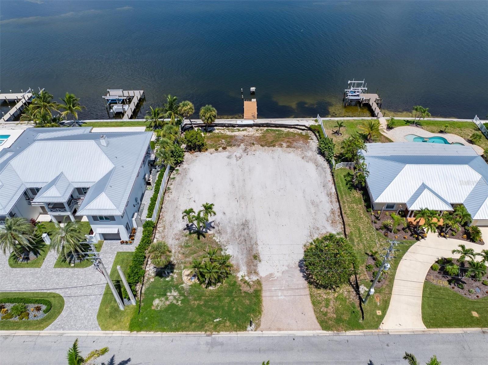 659 KEY ROYALE DRIVE