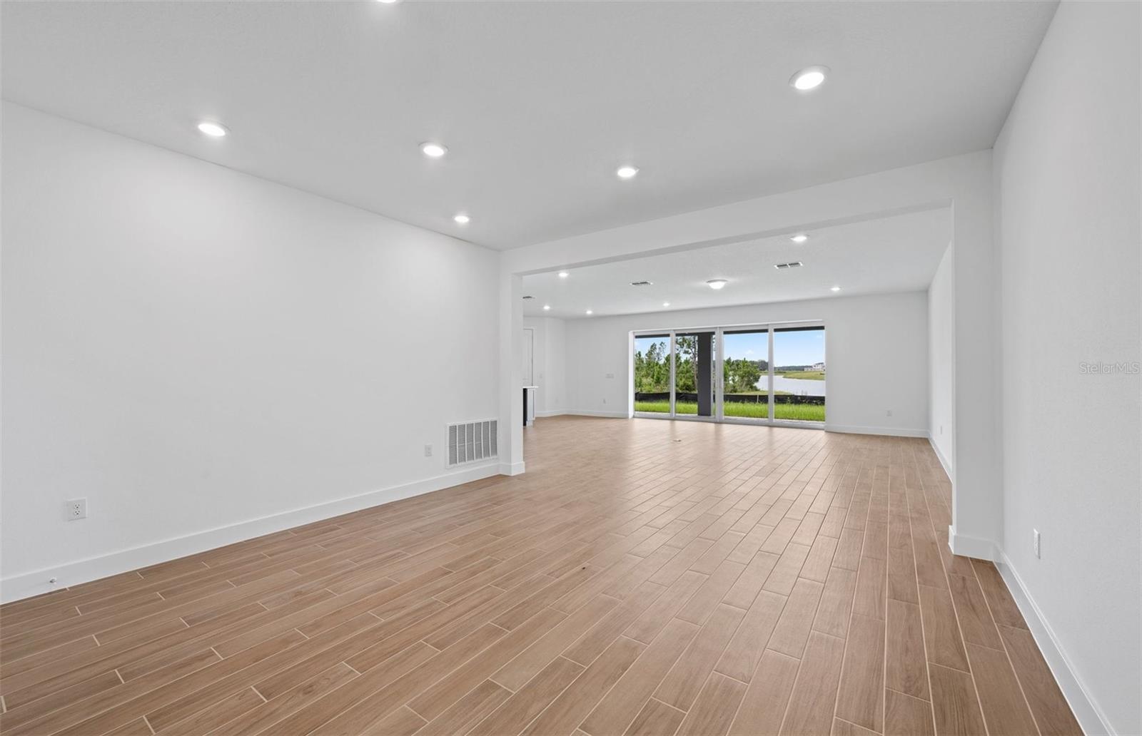 TWO RIVERS - Residential