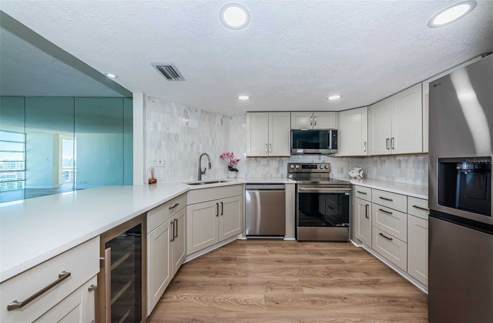 BAY ISLAND GROUP 1 - Residential