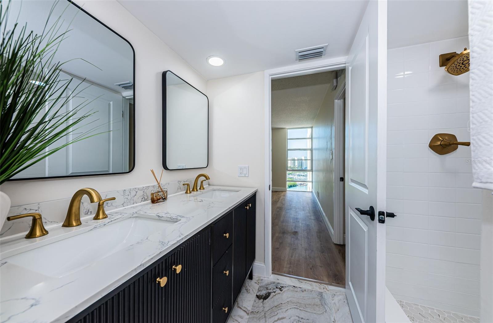 BAY ISLAND GROUP 1 - Residential