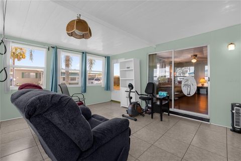 Tiny photo for 113 Tropical Lane, Leesburg, FL 34748 (MLS # G5112606)