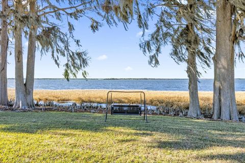 Tiny photo for 113 Tropical Lane, Leesburg, FL 34748 (MLS # G5112606)
