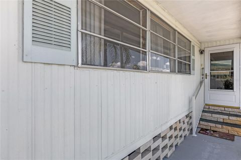 Tiny photo for 113 Tropical Lane, Leesburg, FL 34748 (MLS # G5112606)