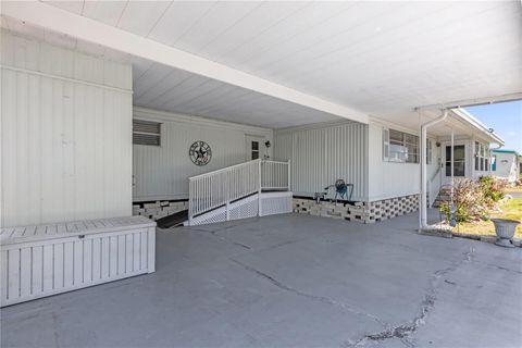 Tiny photo for 113 Tropical Lane, Leesburg, FL 34748 (MLS # G5112606)