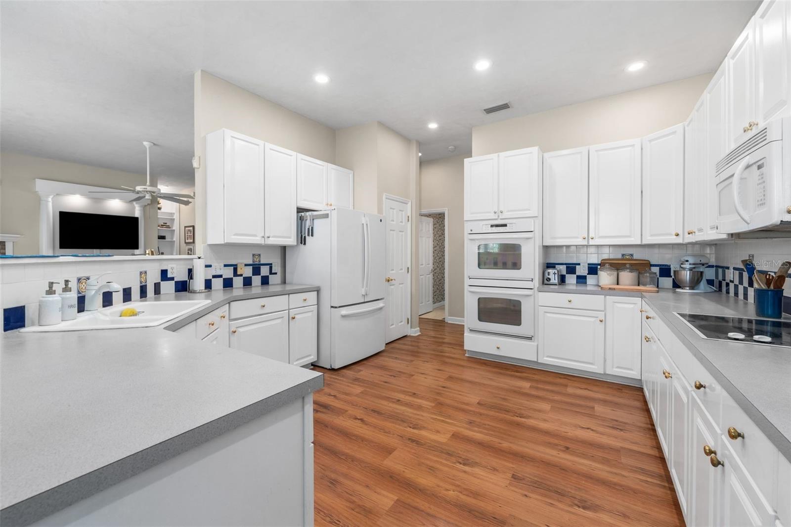 ROCK MEADOWS FARM PH 2 - Residential
