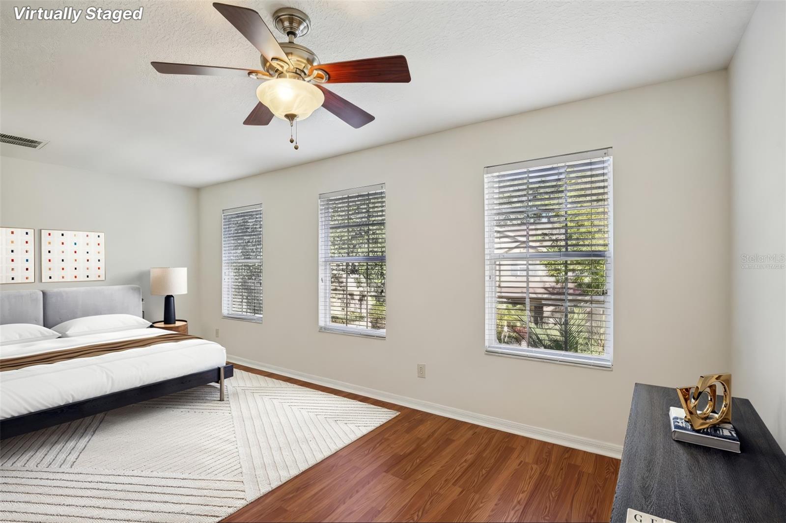 RIVER WALK - Residential