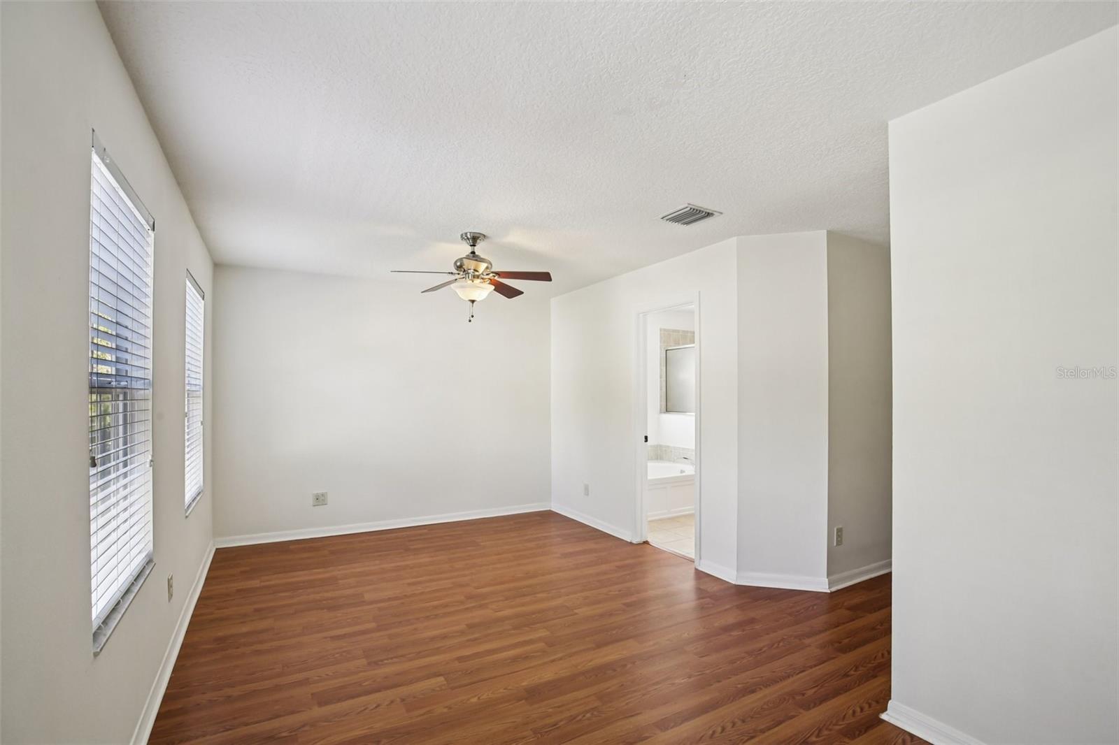 RIVER WALK - Residential