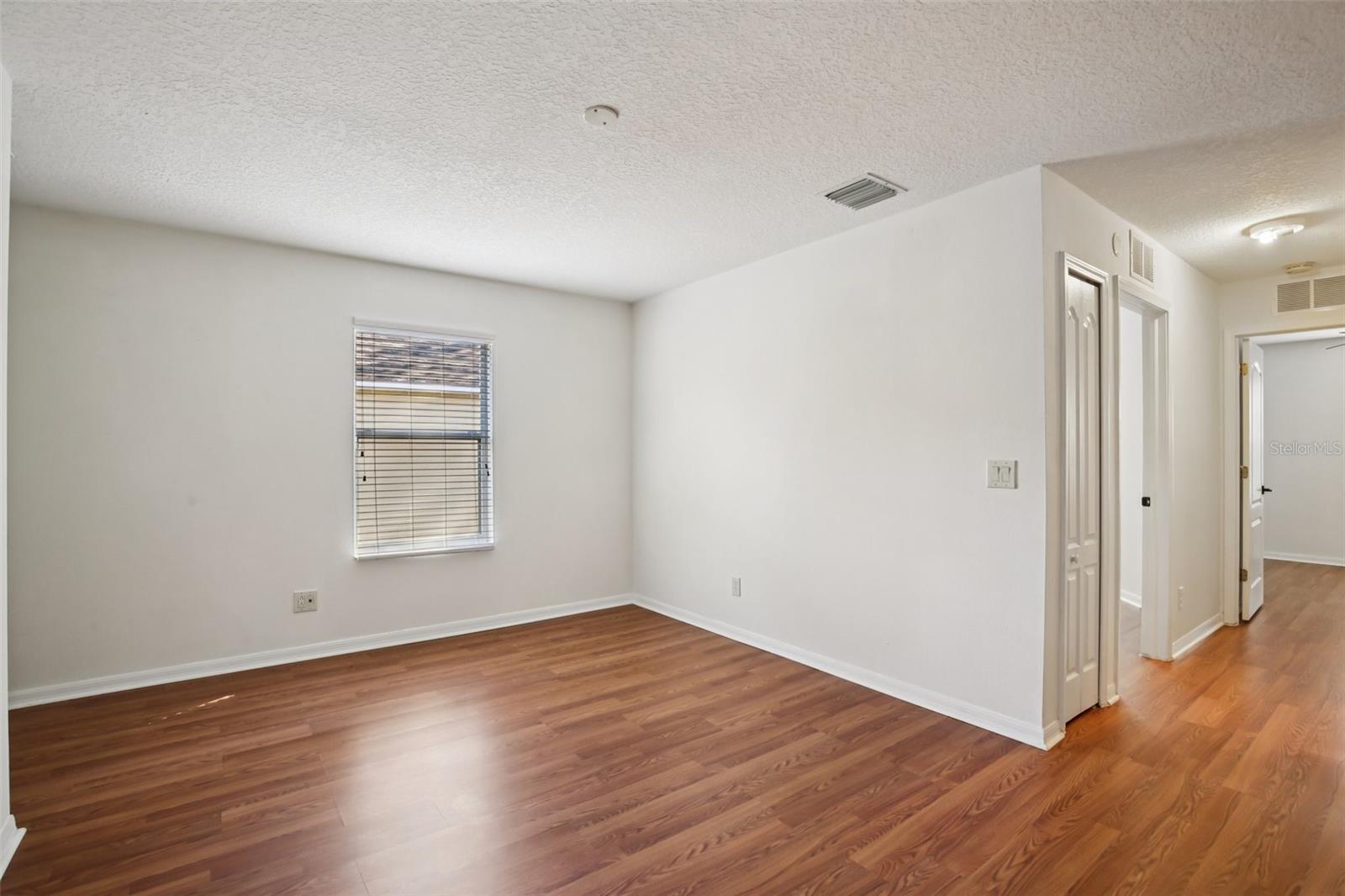 RIVER WALK - Residential