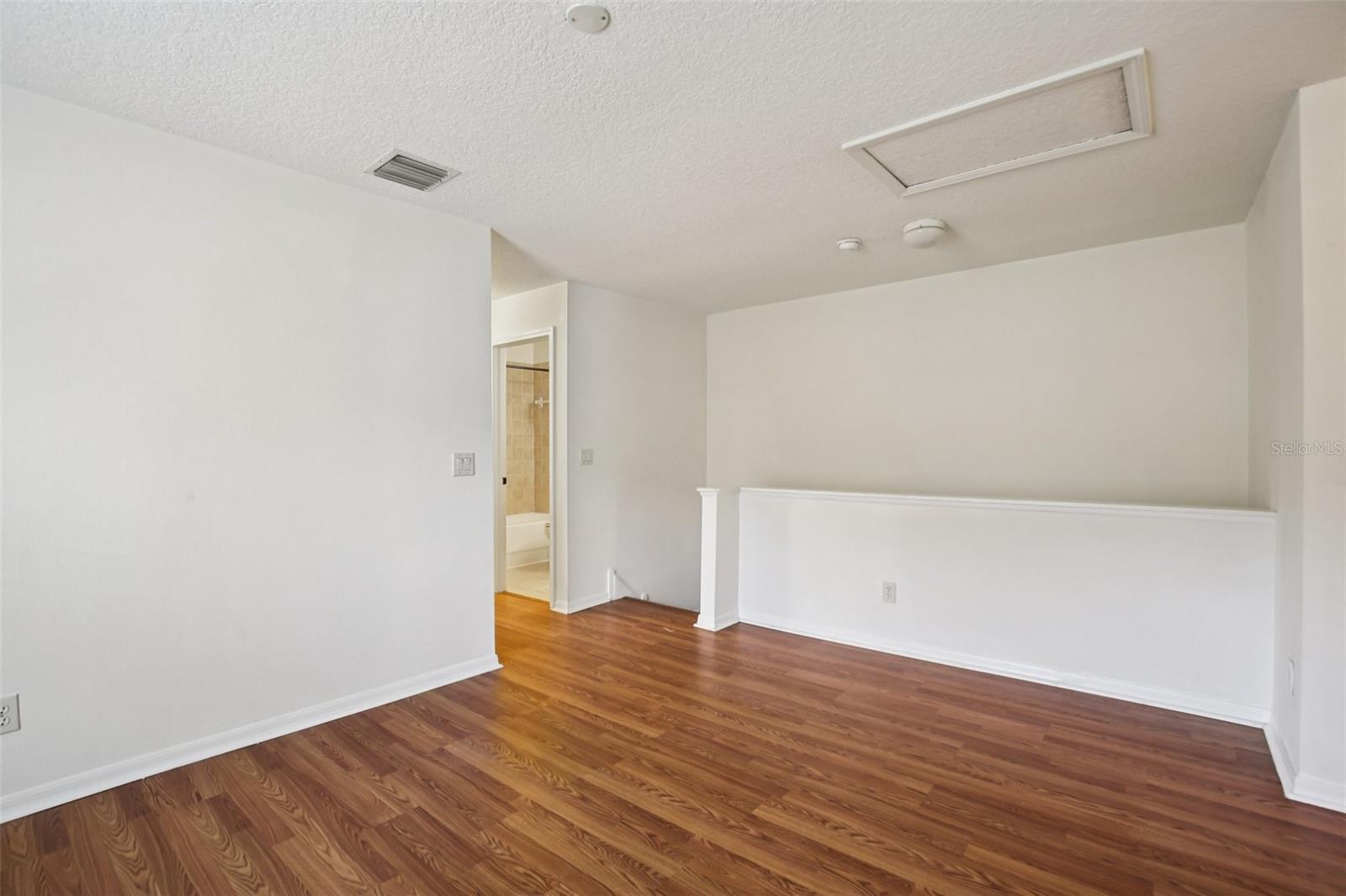 RIVER WALK - Residential