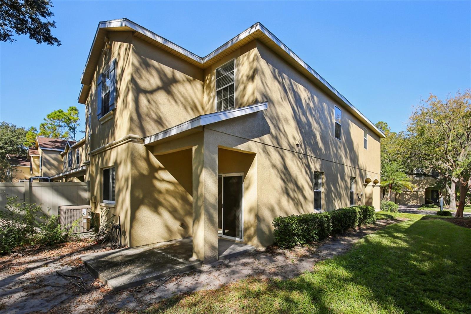 RIVER WALK - Residential