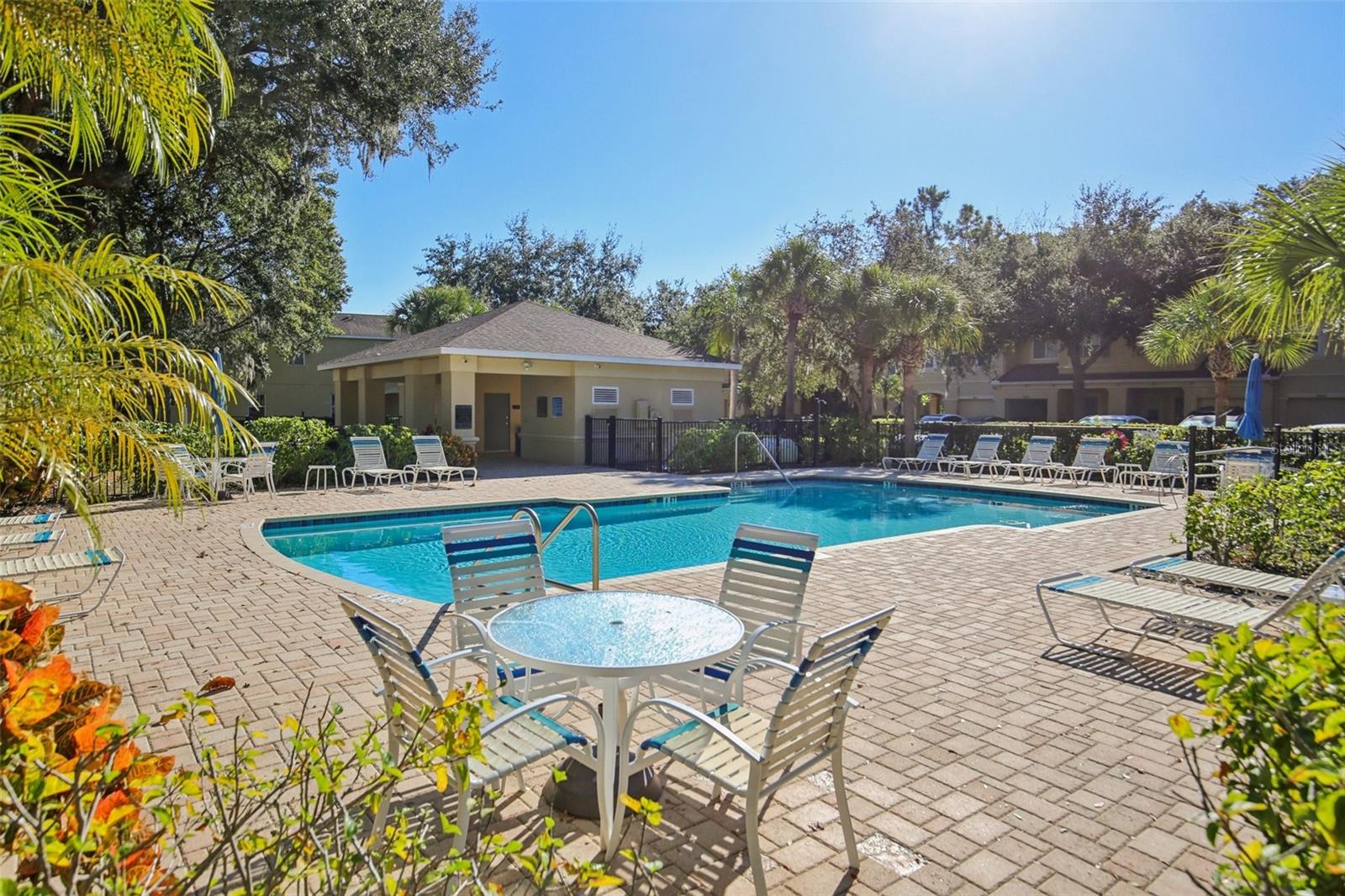 RIVER WALK - Residential