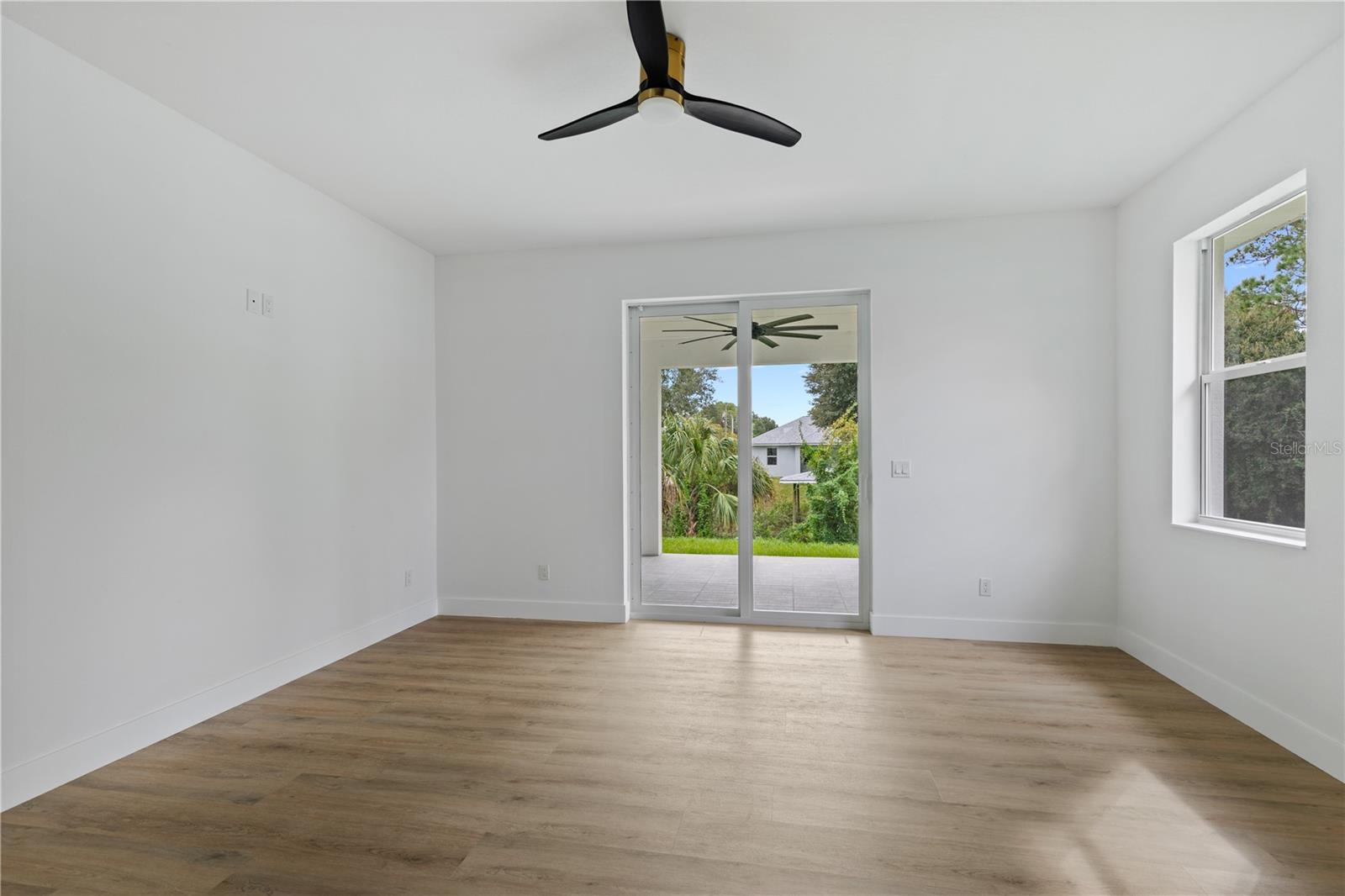 SUN N LAKES - Residential