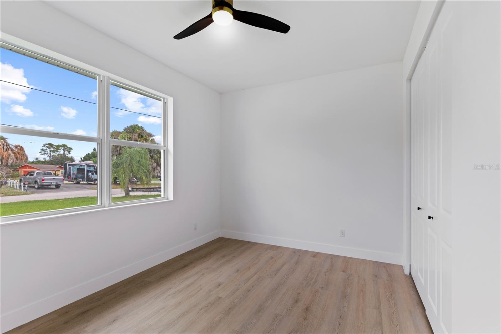 SUN N LAKES - Residential