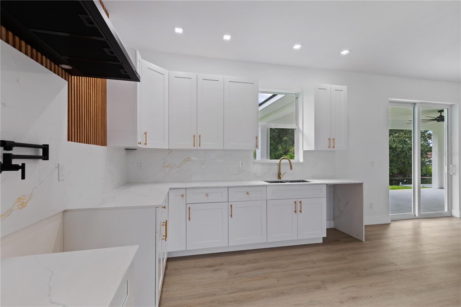 SUN N LAKES - Residential