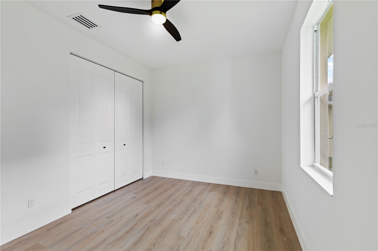 SUN N LAKES - Residential