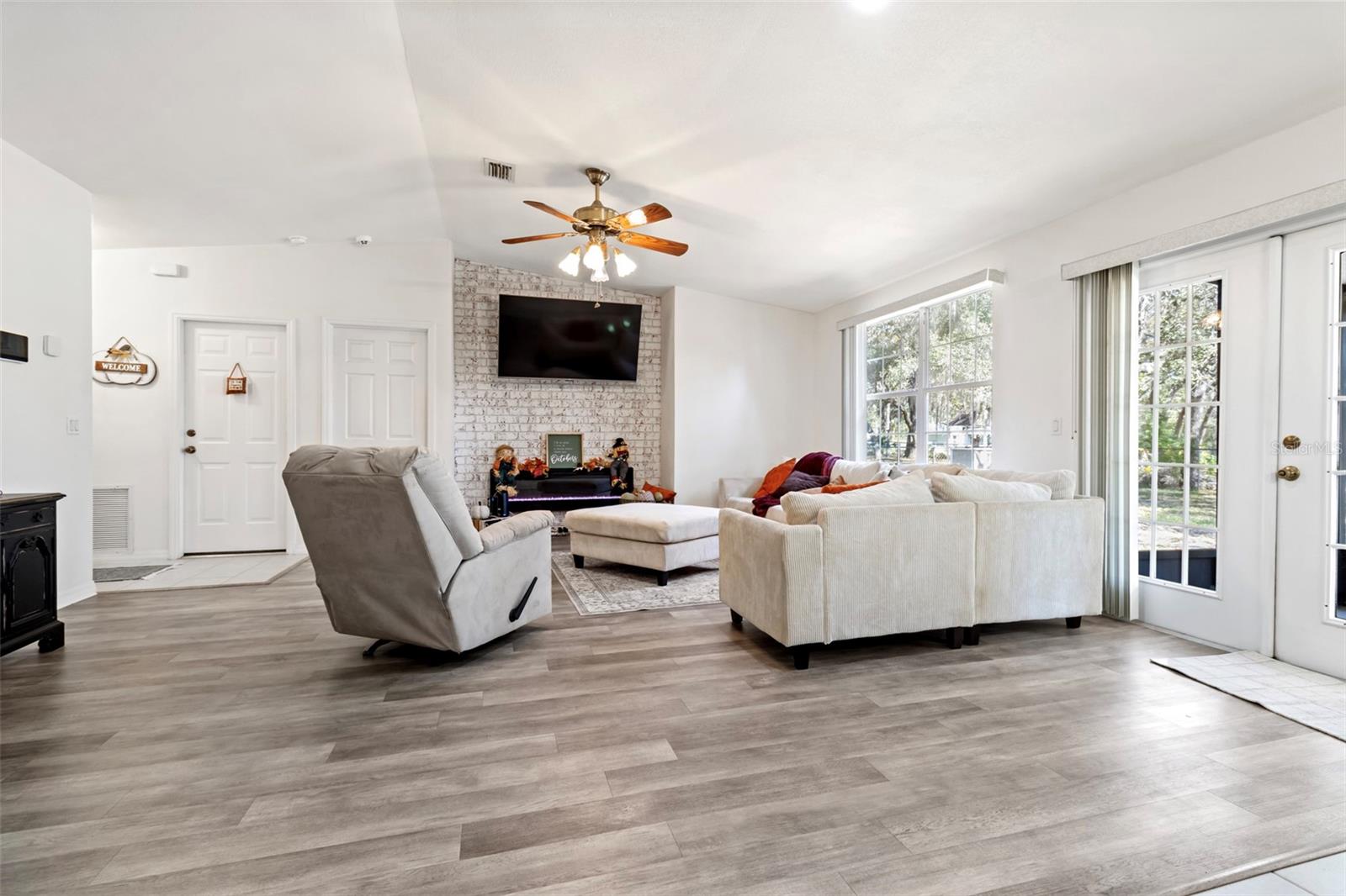 INVERNESS HIGHLANDS UNIT 01 - Residential