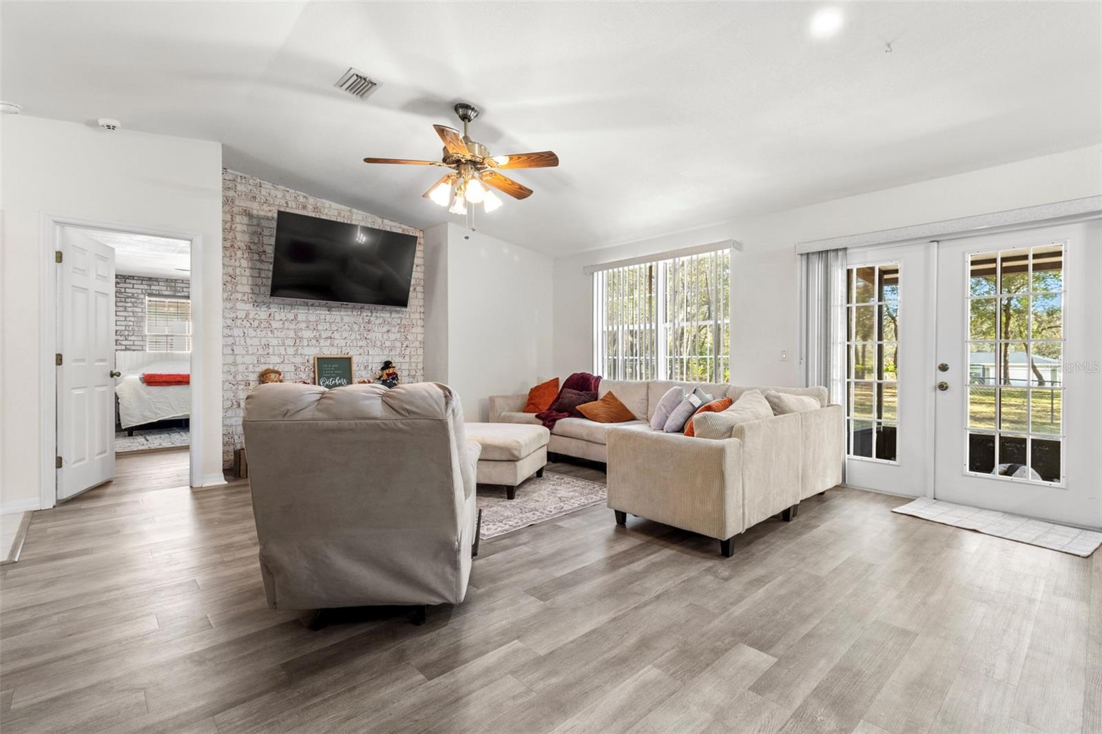 INVERNESS HIGHLANDS UNIT 01 - Residential