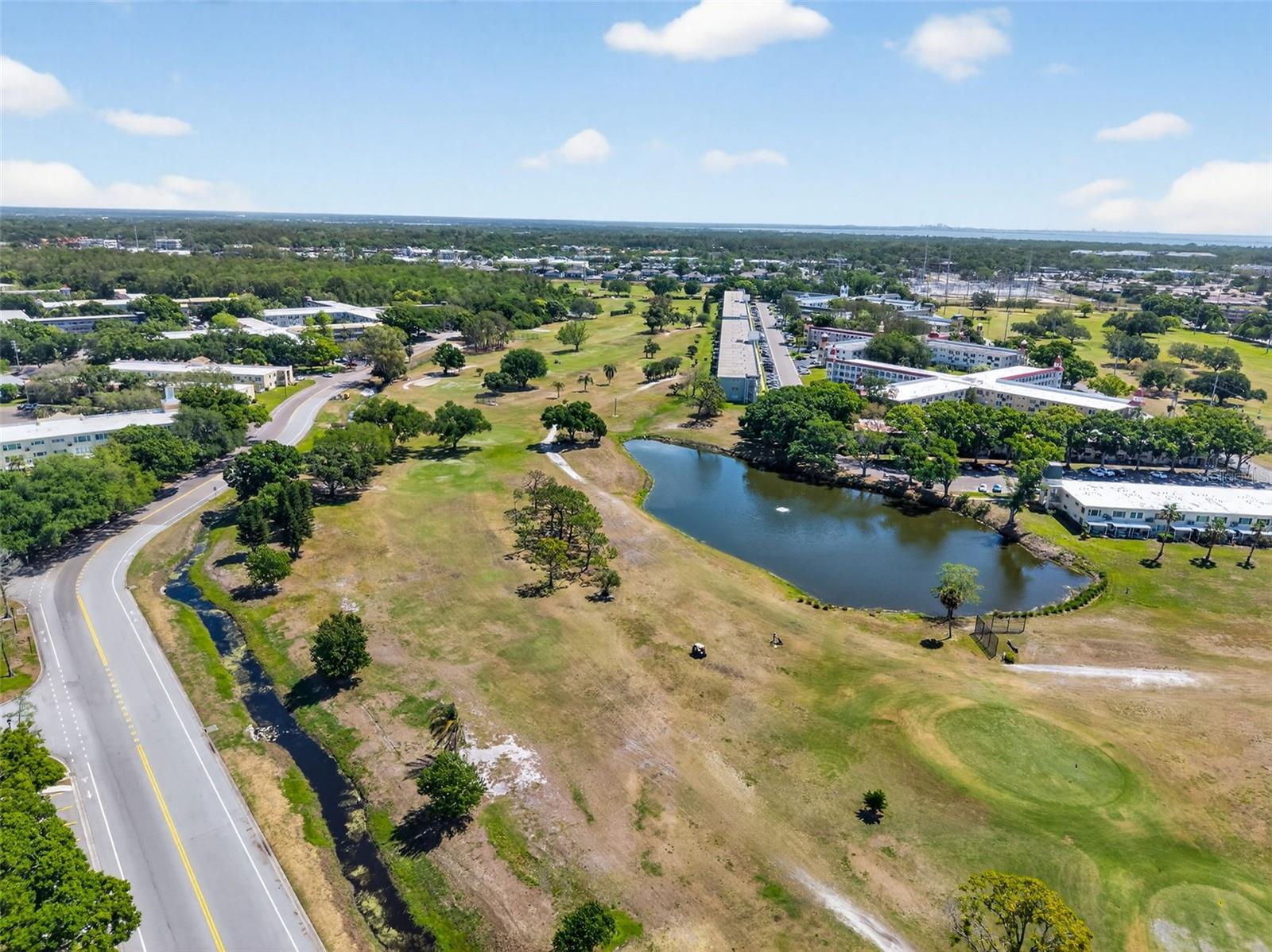 ON TOP OF THE WORLD - Residential