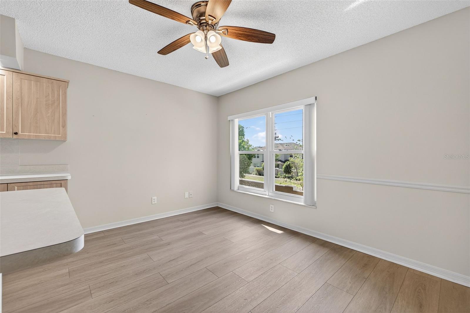 ON TOP OF THE WORLD - Residential